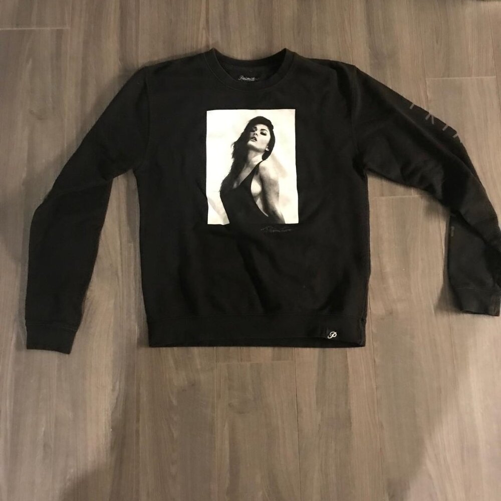 Primitive Apparel Sexy Portrait Black Crewneck Sweater Men's Size Small